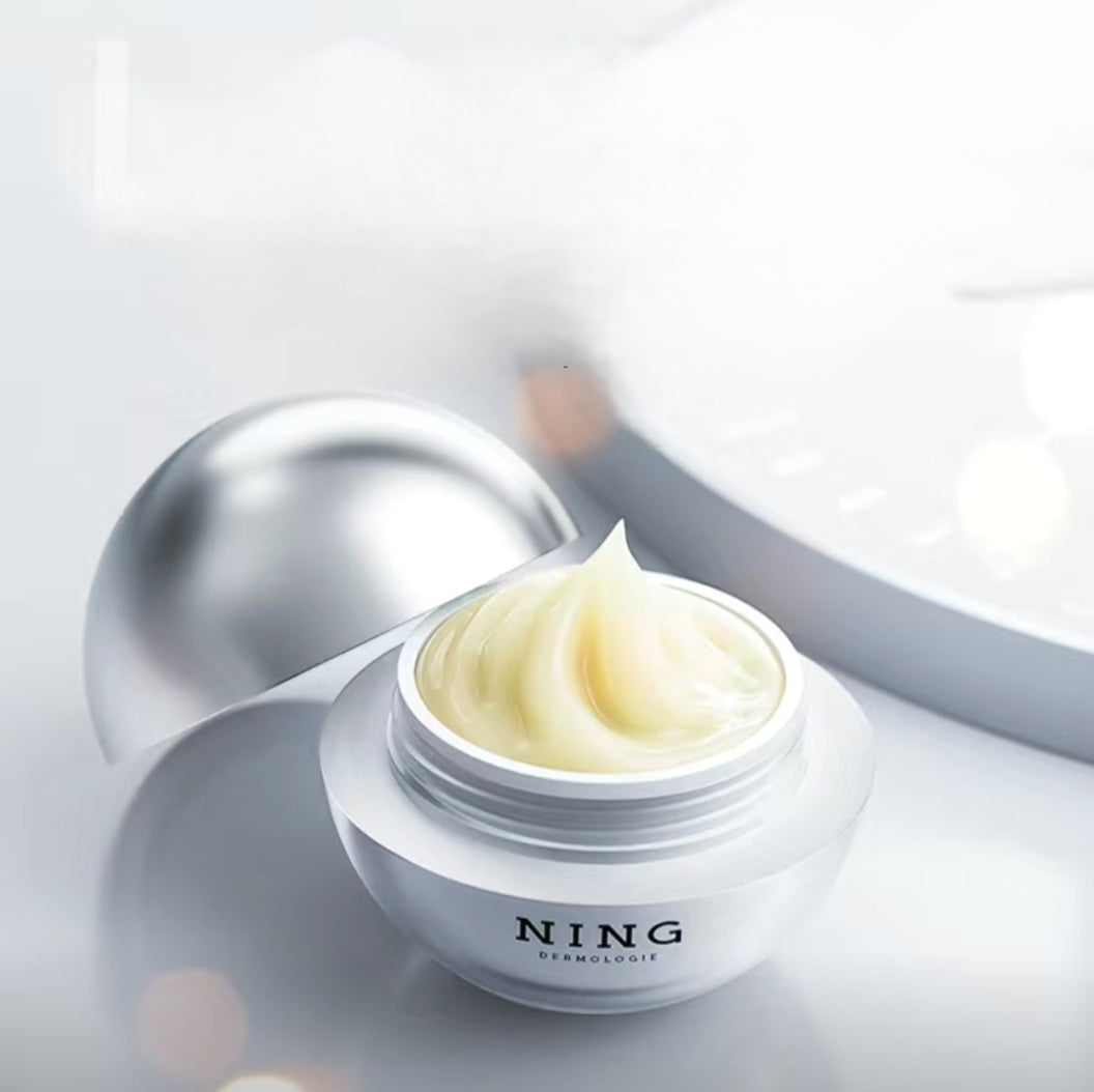 “Ning Eye Cream with spatula – hydrating and oil-free options for all skin types”