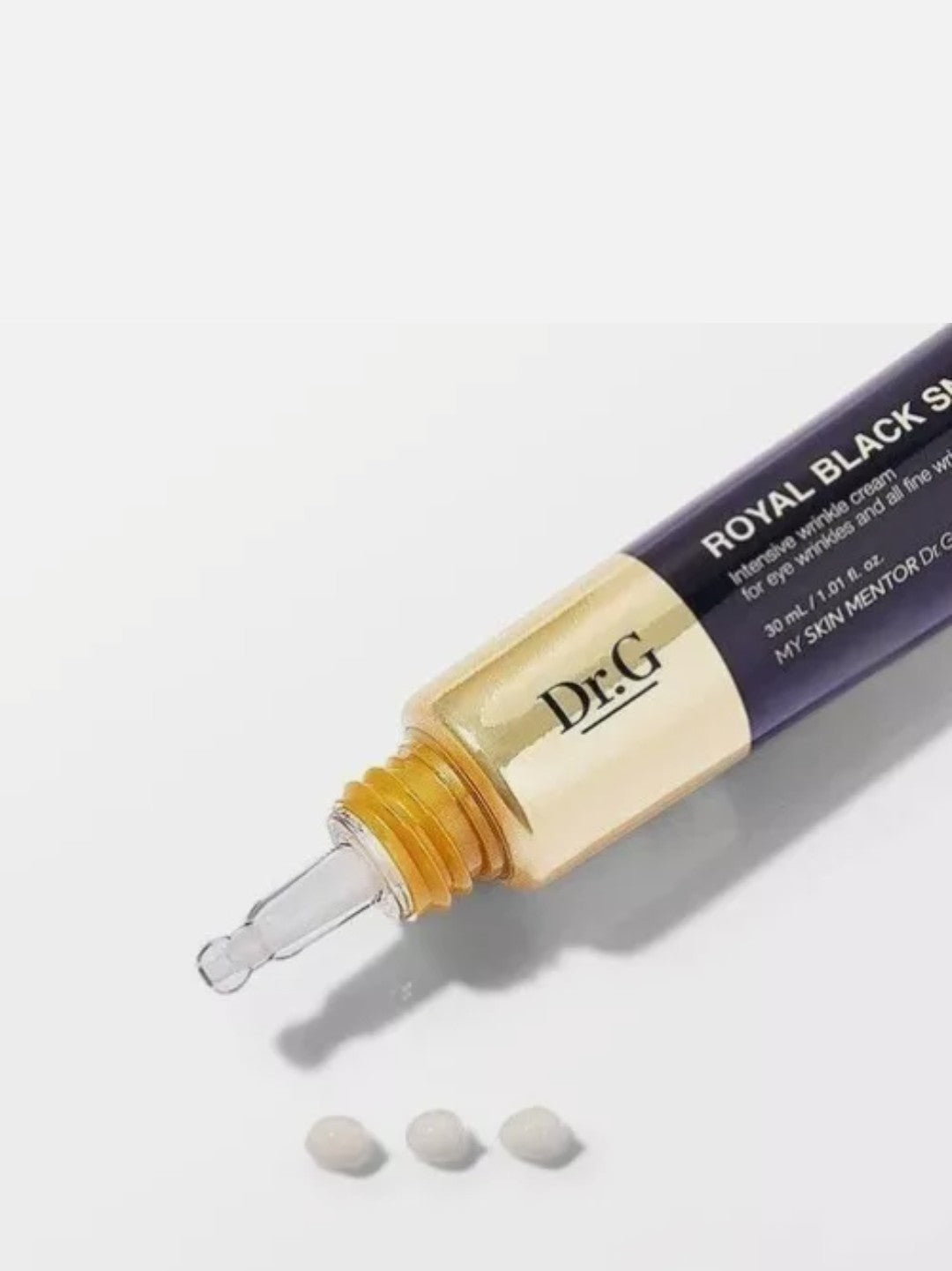 “Precise applicator of DR.G Eye Cream – enriched with snail mucin and hyaluronic acid”