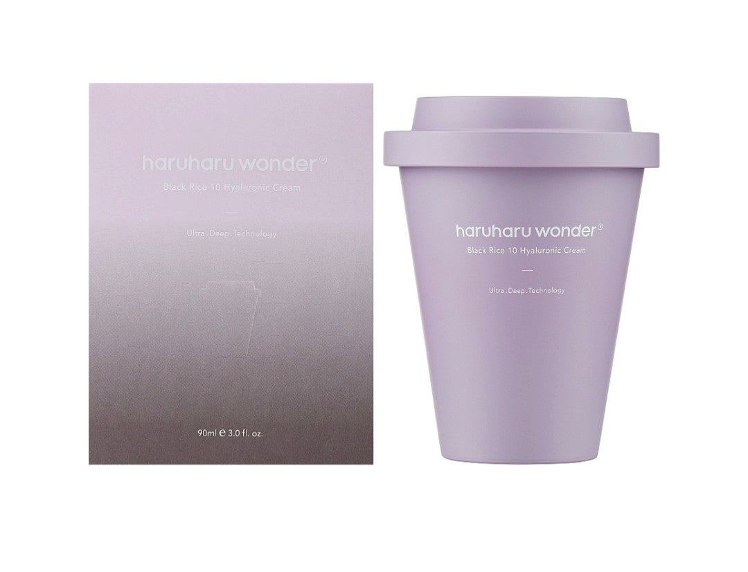 “Rich, creamy texture of Haruharu Wonder Black Rice Hyaluronic Cream”
