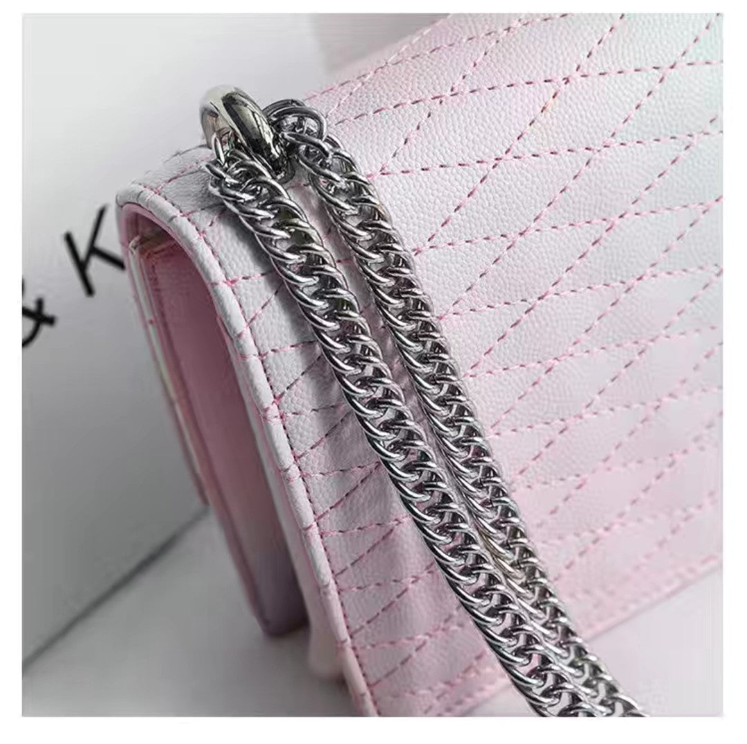 chain detail bag